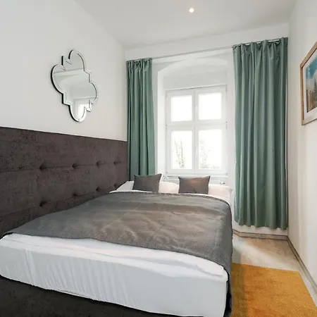 4 Personen Altbau Nahe Kurfuerstendamm - Macbeth *