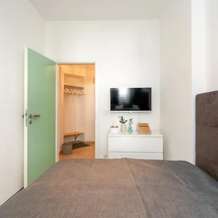 4 Personen Altbau Nahe Kurfuerstendamm - Macbeth Βερολίνο