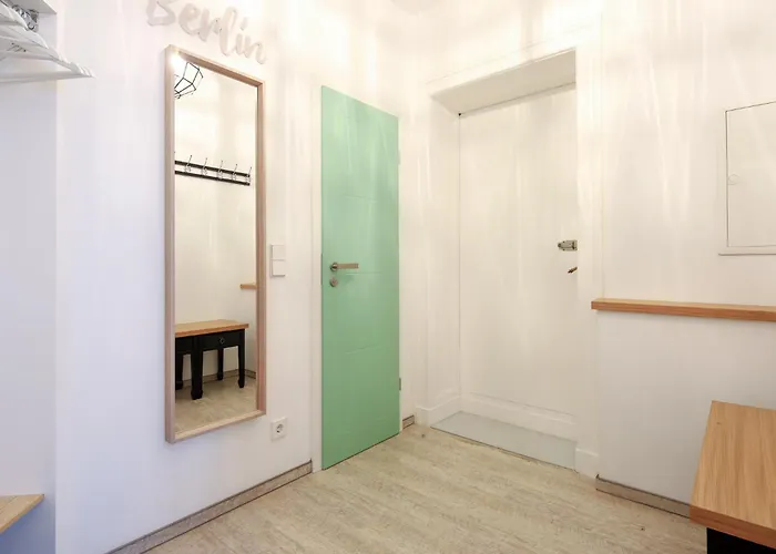 4 Personen Altbau Nahe Kurfuerstendamm - Macbeth アパート